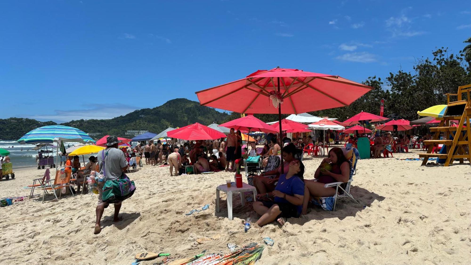 Condominio com muita diversão Toninhas Ubatuba Exterior foto